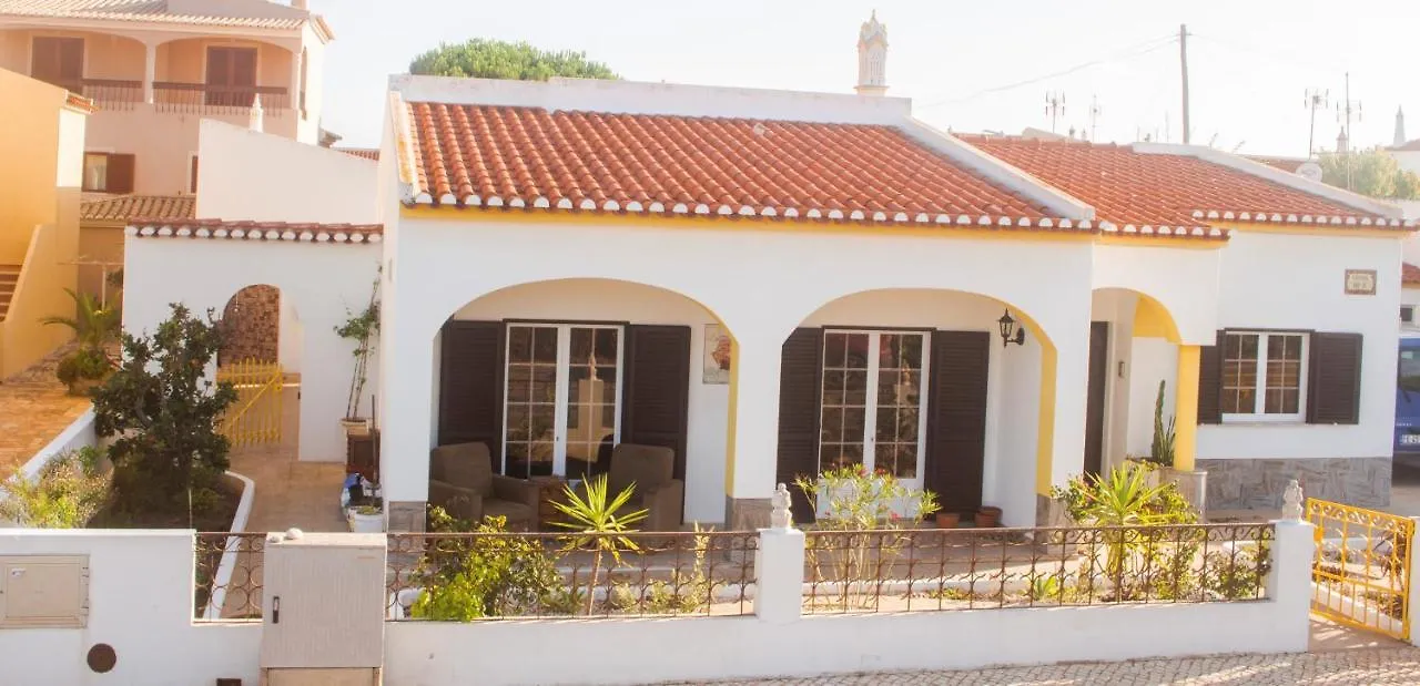 Hotel Lemontree Eco Surfhouse à Sagres Maison d'hôtes